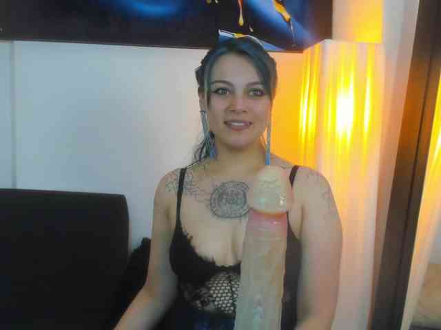 Adelaindiamond webcam