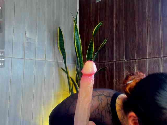 Adelaindiamond webcam