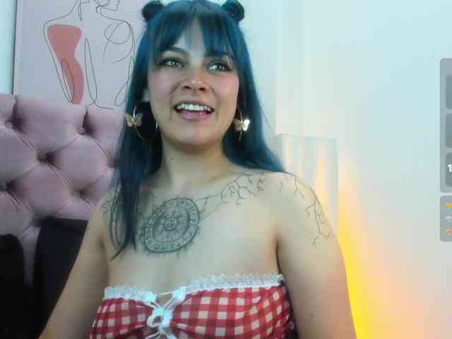 Adelaindiamond webcam