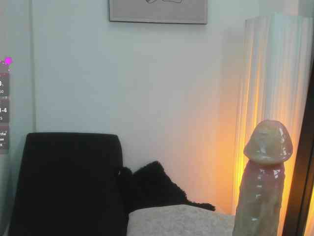 Adelaindiamond webcam