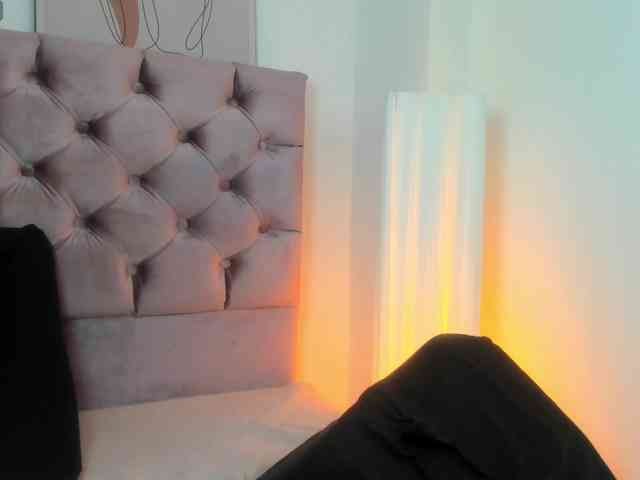 Adelaindiamond webcam