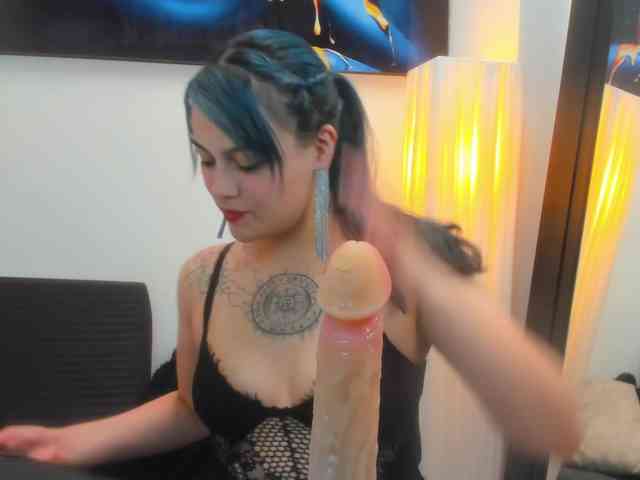 Adelaindiamond webcam