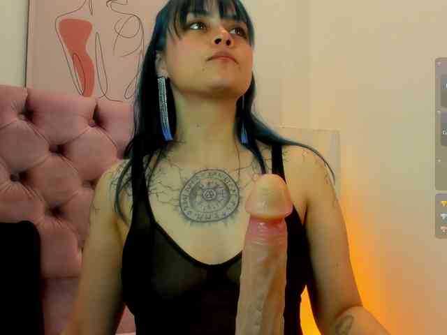 Adelaindiamond webcam