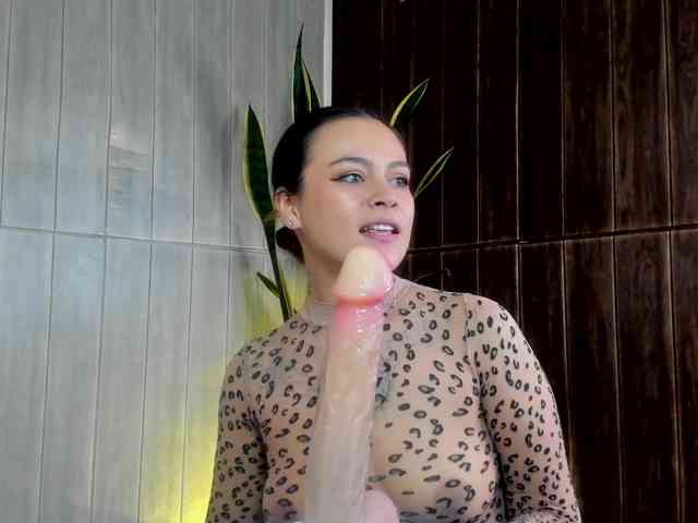 Adelaindiamond webcam