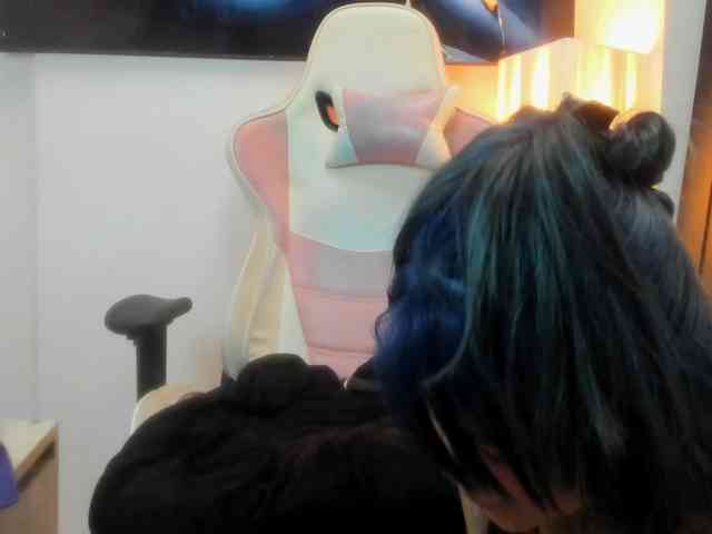 Adelaindiamond webcam