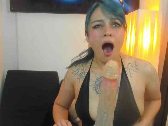 Adelaindiamond webcam