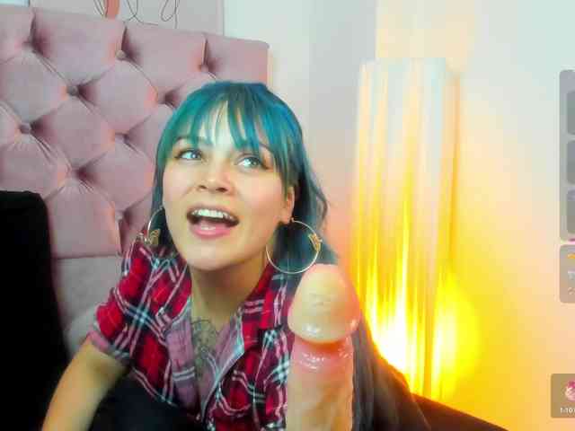 Adelaindiamond webcam