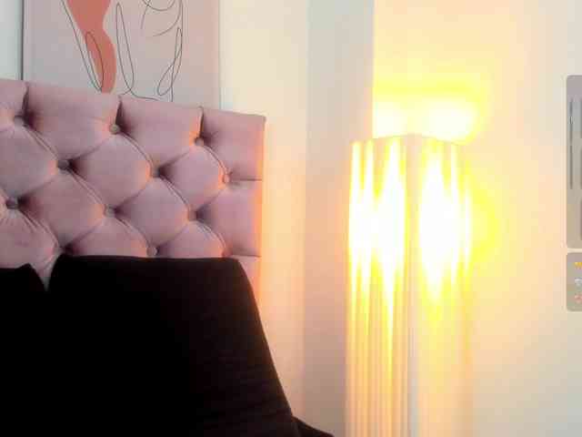 Adelaindiamond webcam