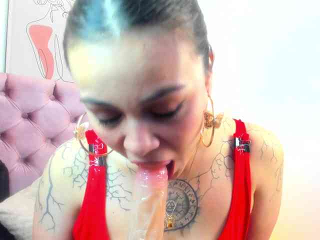 Adelaindiamond webcam