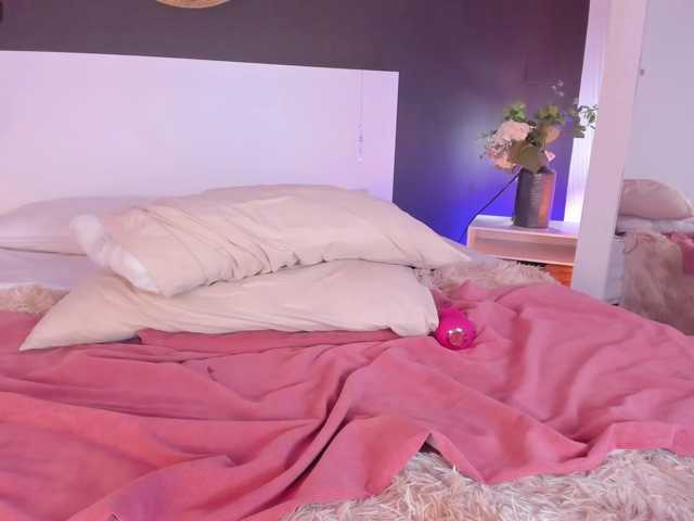 VioletPaket live cam on BongaCams