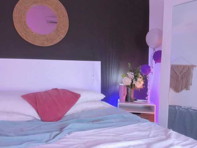 VioletPaket live cam on BongaCams