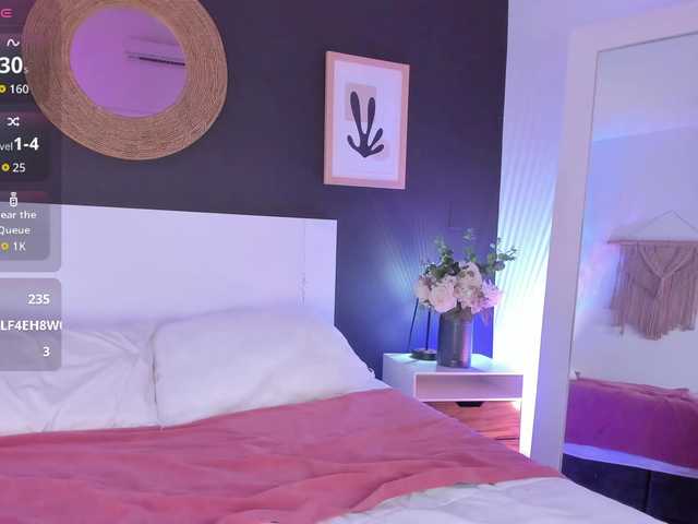 VioletPaket live cam on BongaCams