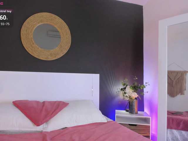 VioletPaket live cam on BongaCams