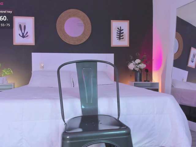 VioletPaket live cam on BongaCams