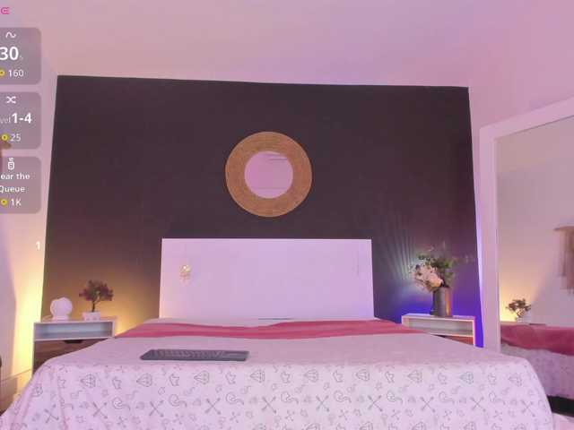 VioletPaket live cam on BongaCams