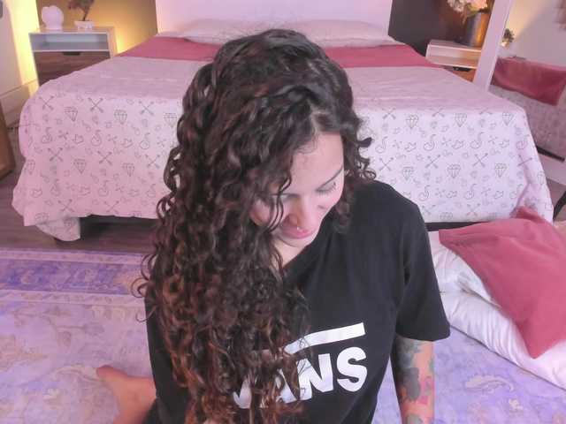 VioletPaket live cam preview
