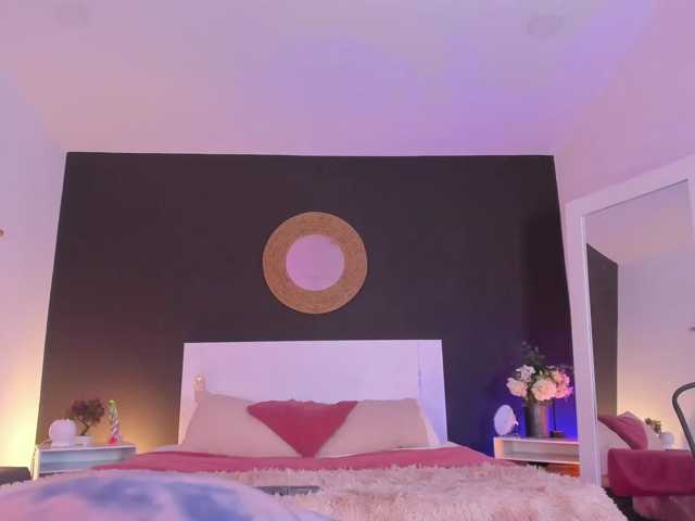 VioletPaket live cam on BongaCams