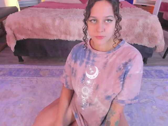 VioletPaket, live now on BongaCams