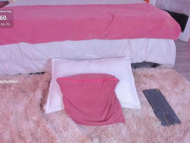 VioletPaket live cam on BongaCams