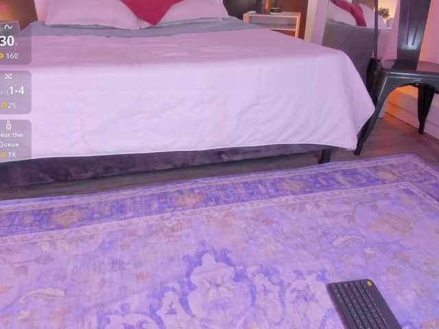 VioletPaket live cam on BongaCams