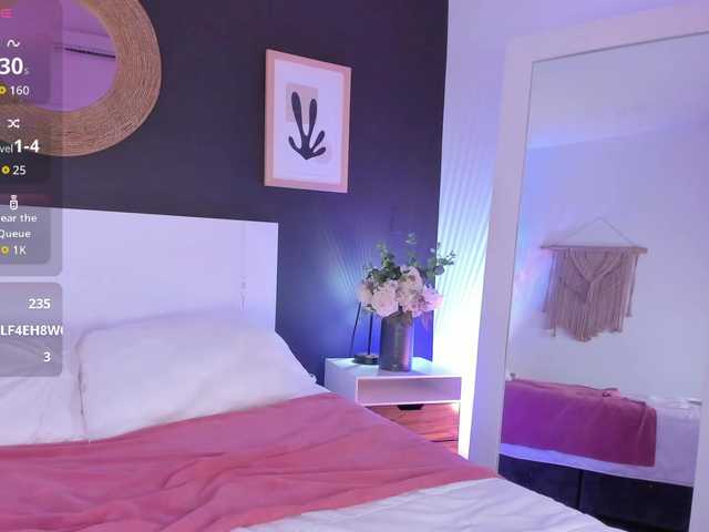 VioletPaket live cam on BongaCams
