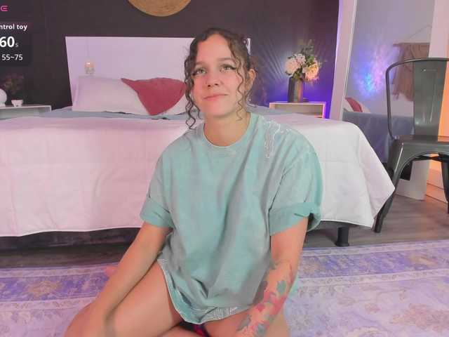 VioletPaket live cam on BongaCams