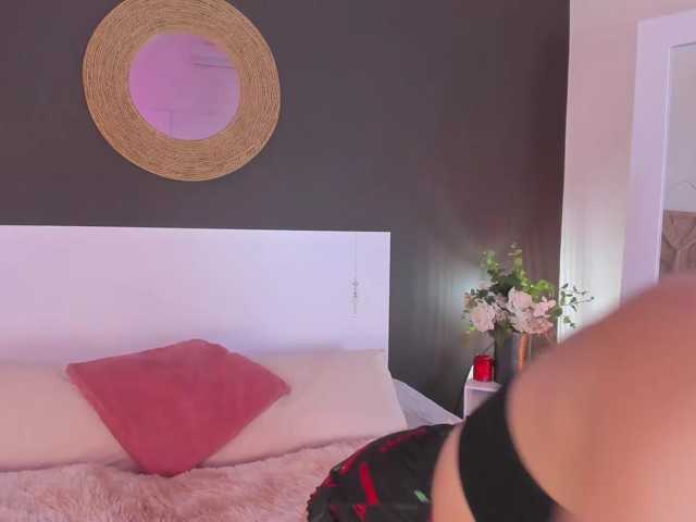 VioletPaket live cam on BongaCams