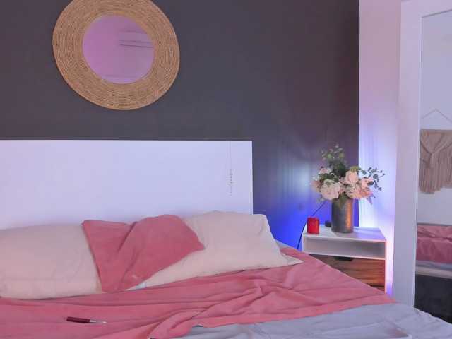 VioletPaket live cam on BongaCams