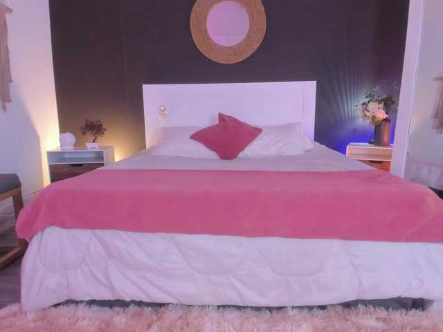 VioletPaket live cam on BongaCams