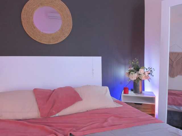 VioletPaket live cam on BongaCams