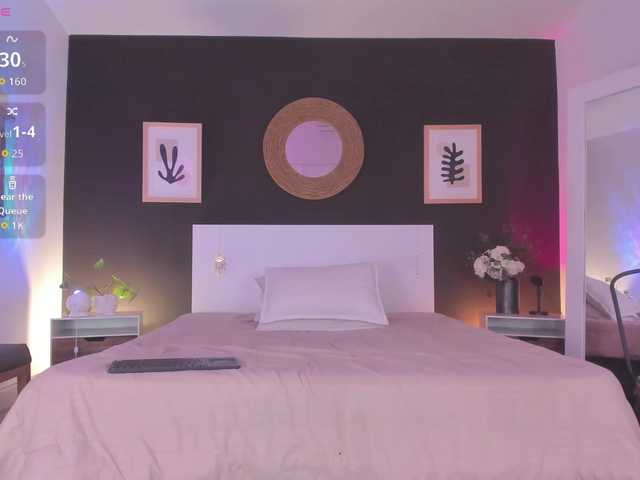 VioletPaket live cam on UnifiedCams