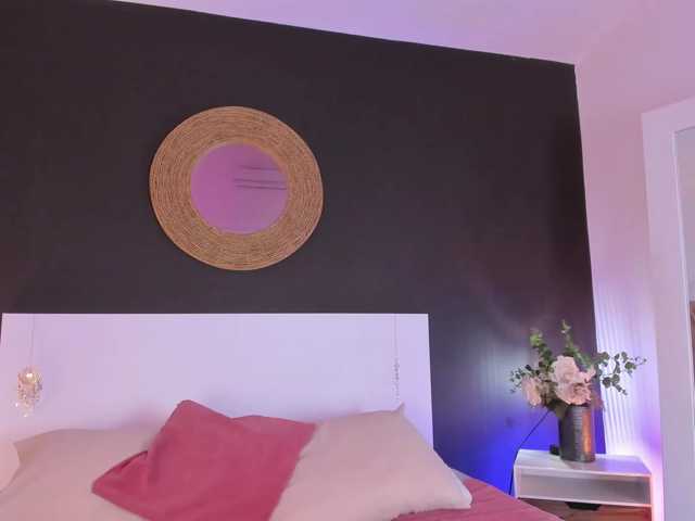 VioletPaket live cam on BongaCams