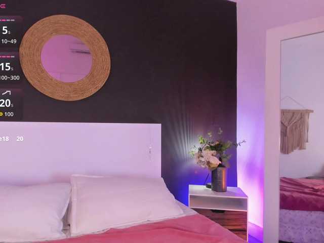 VioletPaket live cam on BongaCams