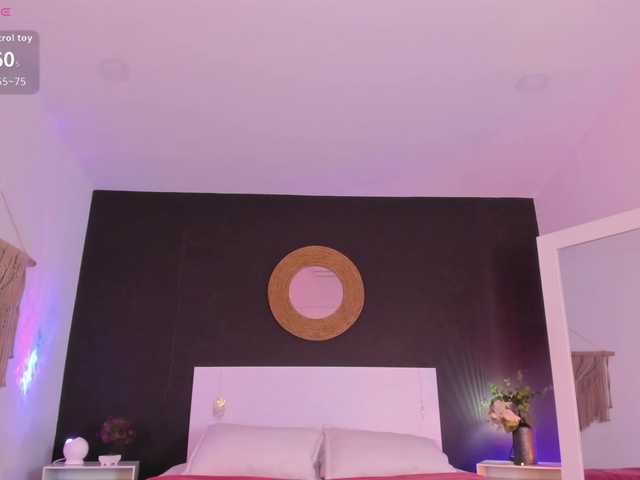 VioletPaket live cam on BongaCams