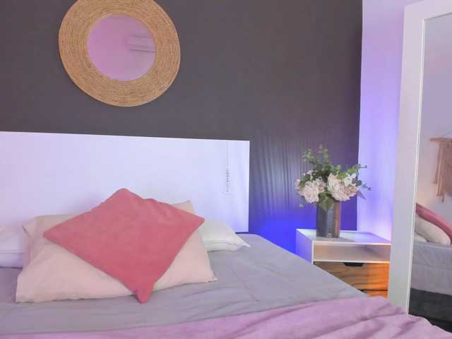 VioletPaket live cam on BongaCams
