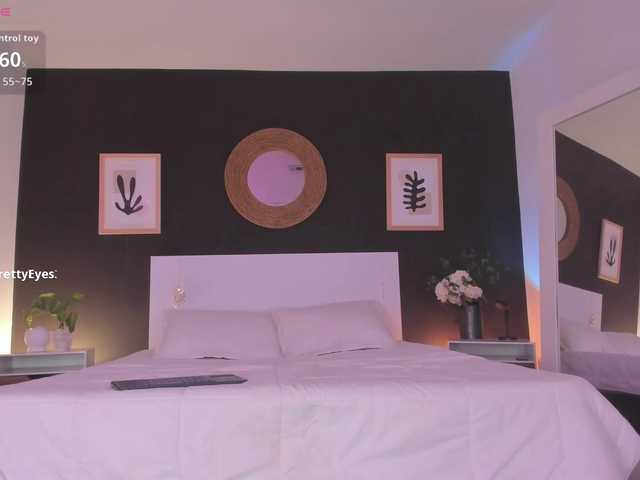VioletPaket live cam on BongaCams