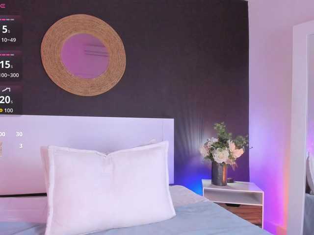 VioletPaket live cam on BongaCams