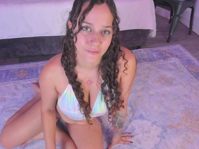 VioletPaket live webcam show