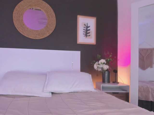 VioletPaket live cam on BongaCams