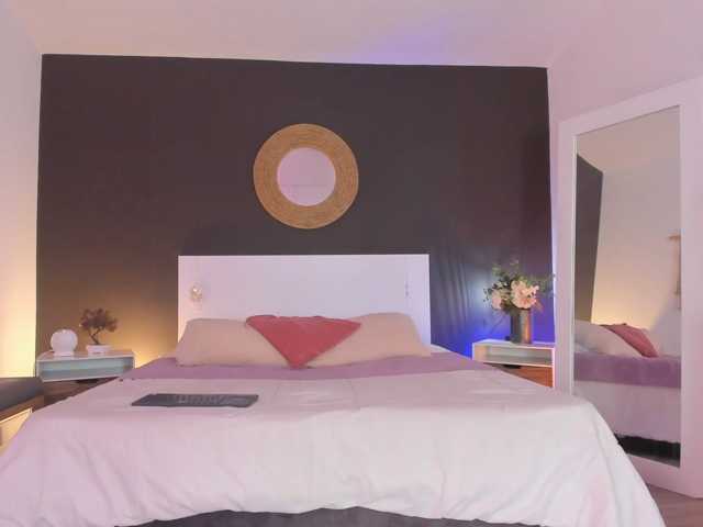 VioletPaket live cam on BongaCams
