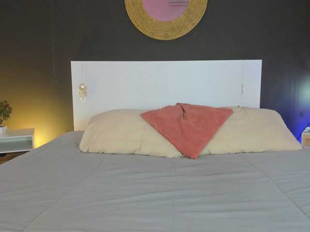 VioletPaket, en vivo ahora en BongaCams