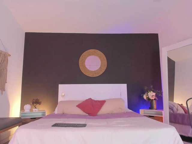 VioletPaket live cam on BongaCams