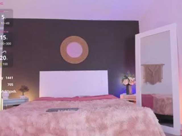 Live room thumbnail for VioletPaket