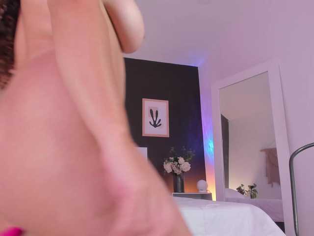 VioletPaket live cam on BongaCams