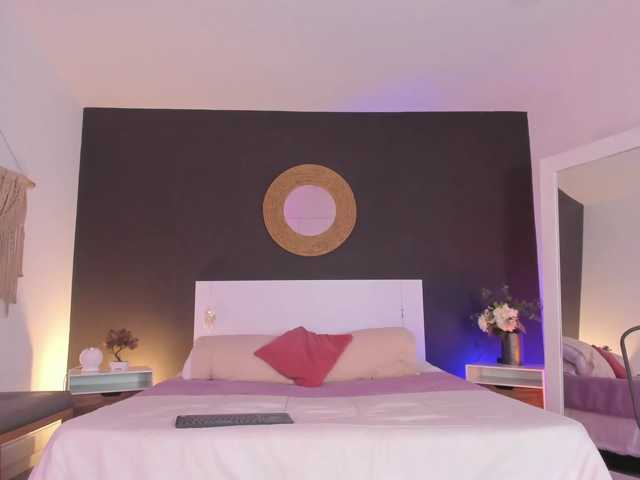 VioletPaket live cam on BongaCams