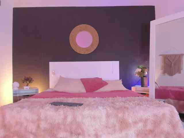 VioletPaket webcam