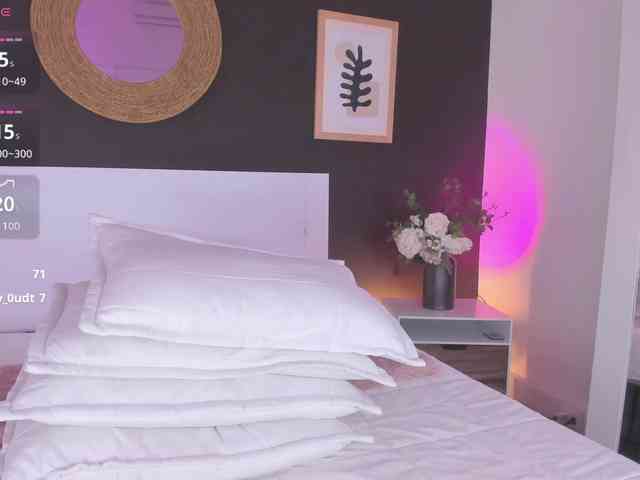 VioletPaket webcam
