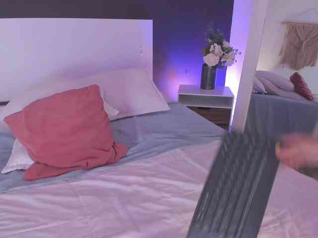 VioletPaket webcam