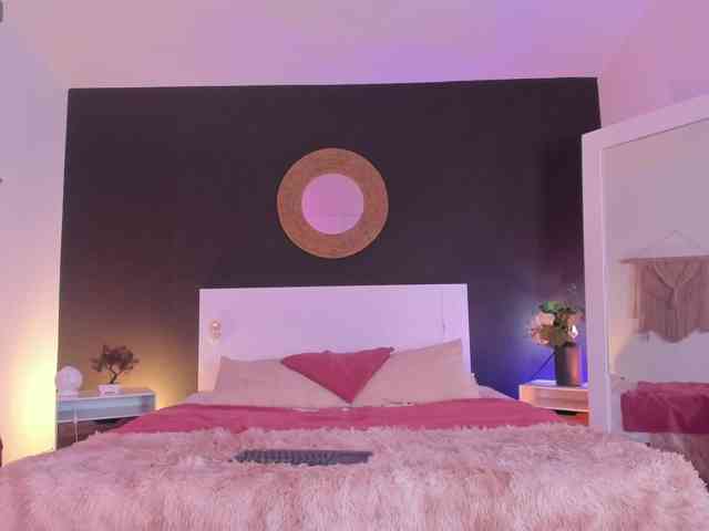 VioletPaket webcam