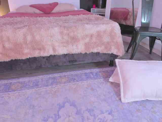 VioletPaket webcam
